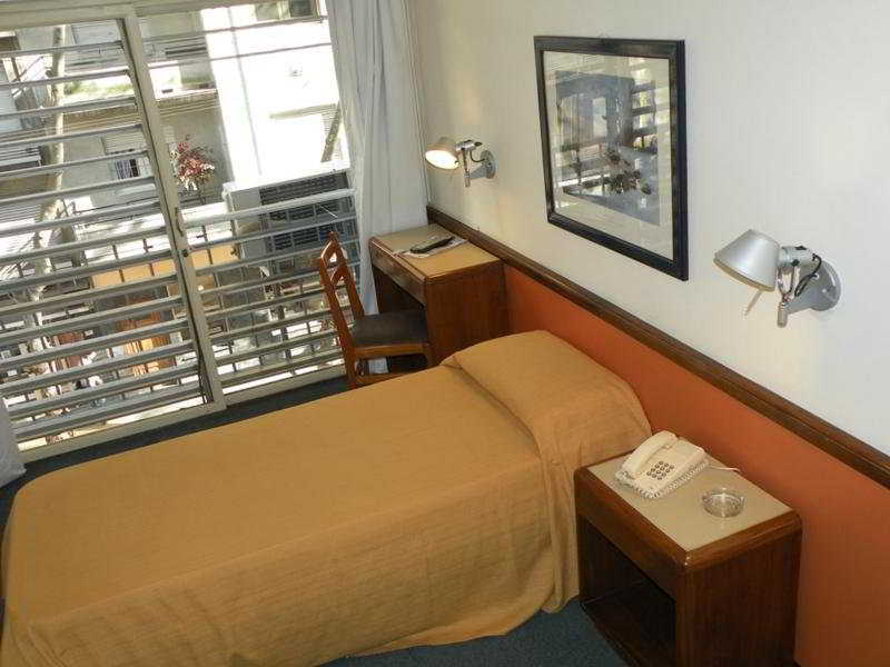 Austral Hotel Montevideo Room photo